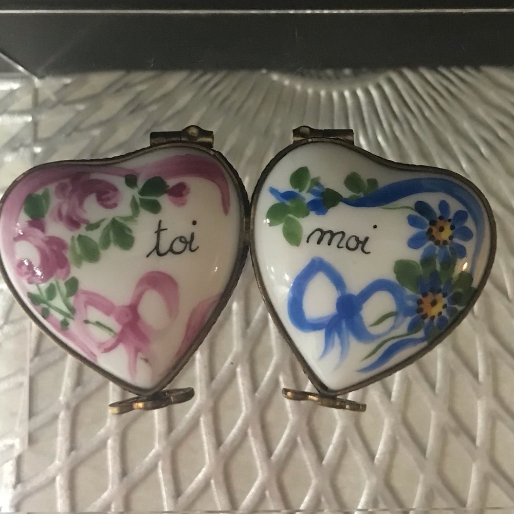 Collectible, Limoges France, Double Heart-Shaped Floral Trinket Box